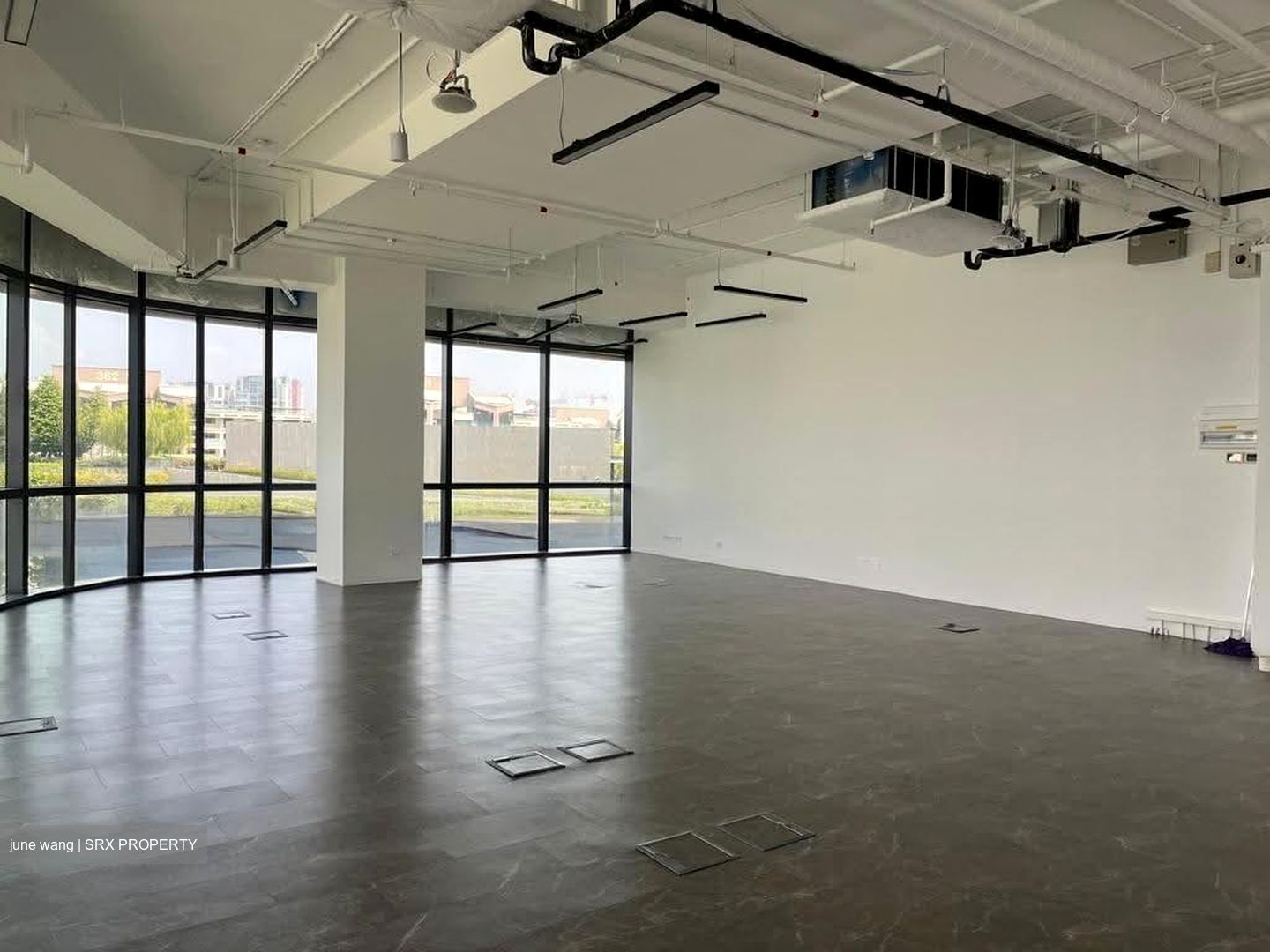 Woods Square (D25), Office #618742401
